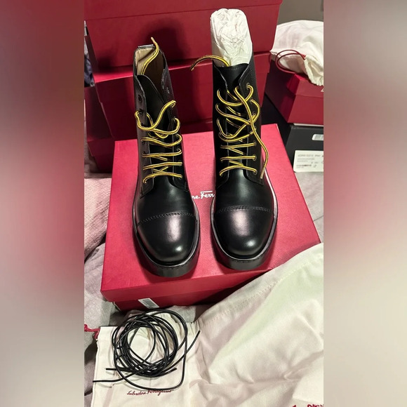 NIB Salvatore Ferragamo Rosco Leather Combat Boots in Black 7.5 - Picture 8 of 14